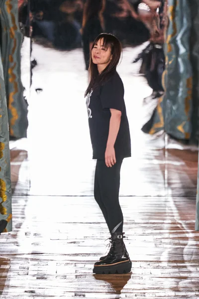Look 37